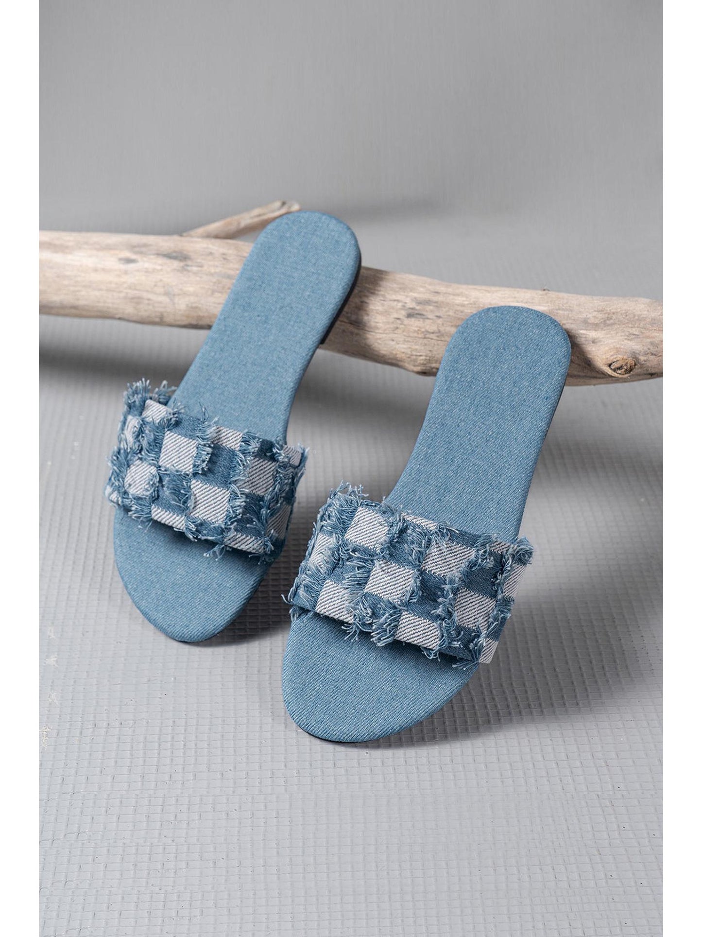 Plaid Frayed Denim Slippers for Cozy Comfort