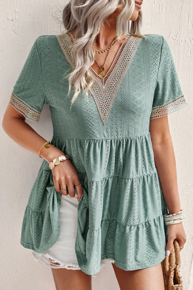 Contrast Short Sleeve Tiered Blouse in Eyelet Design