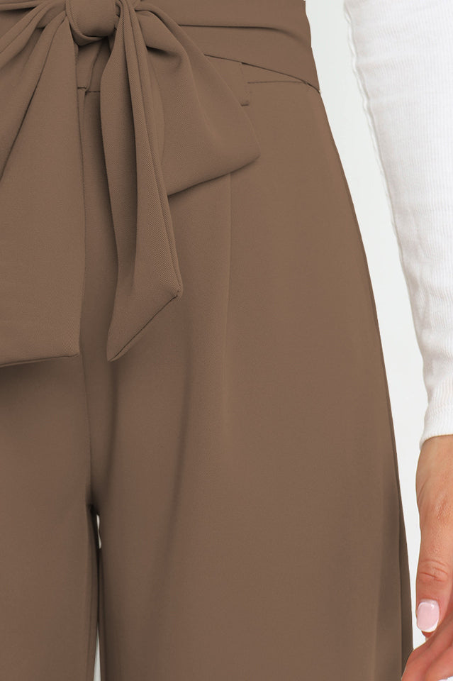 All-Matching Belted Wide-Leg Trouser Outfit