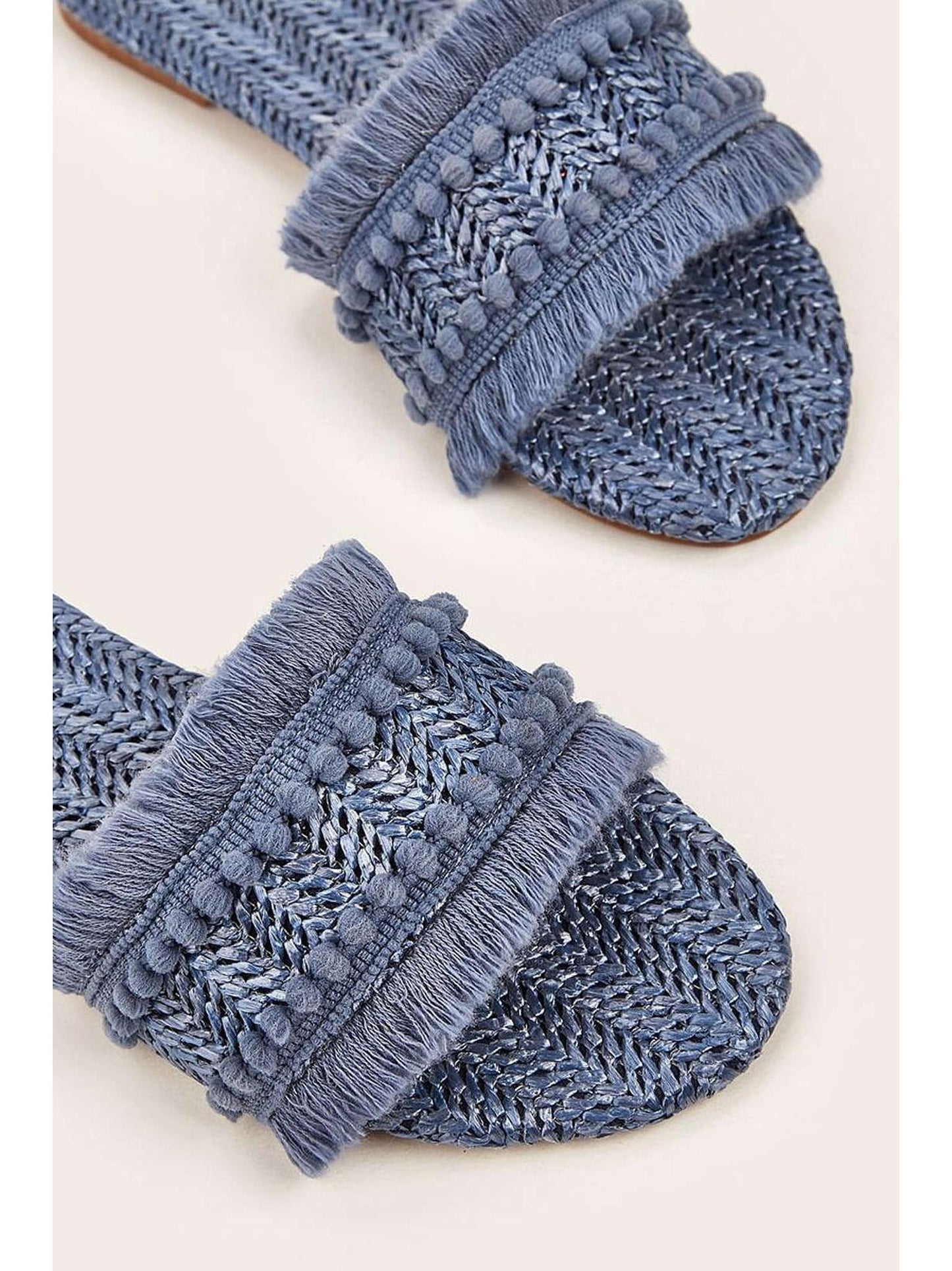 Fringe Slippers with Straw Upper and Rubber Sole