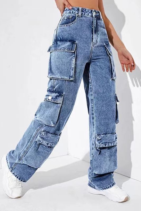 Loose Fit Cargo Denim Jeans with Spacious Pockets