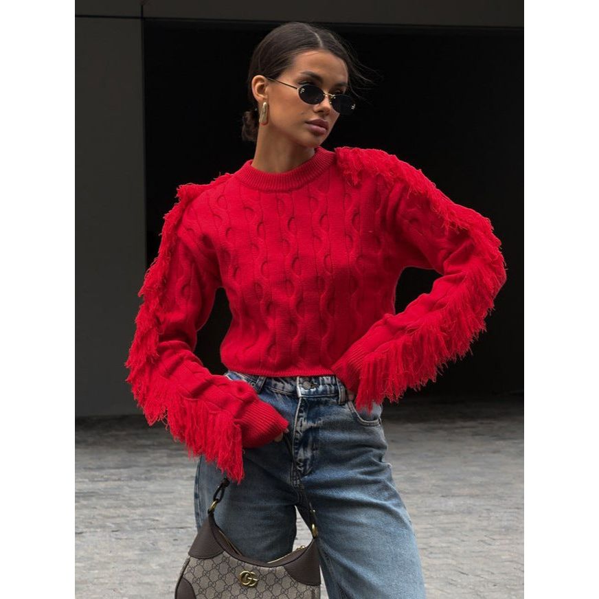 Round Neck Long-Sleeved Knitted Sweater in Cozy Fabric