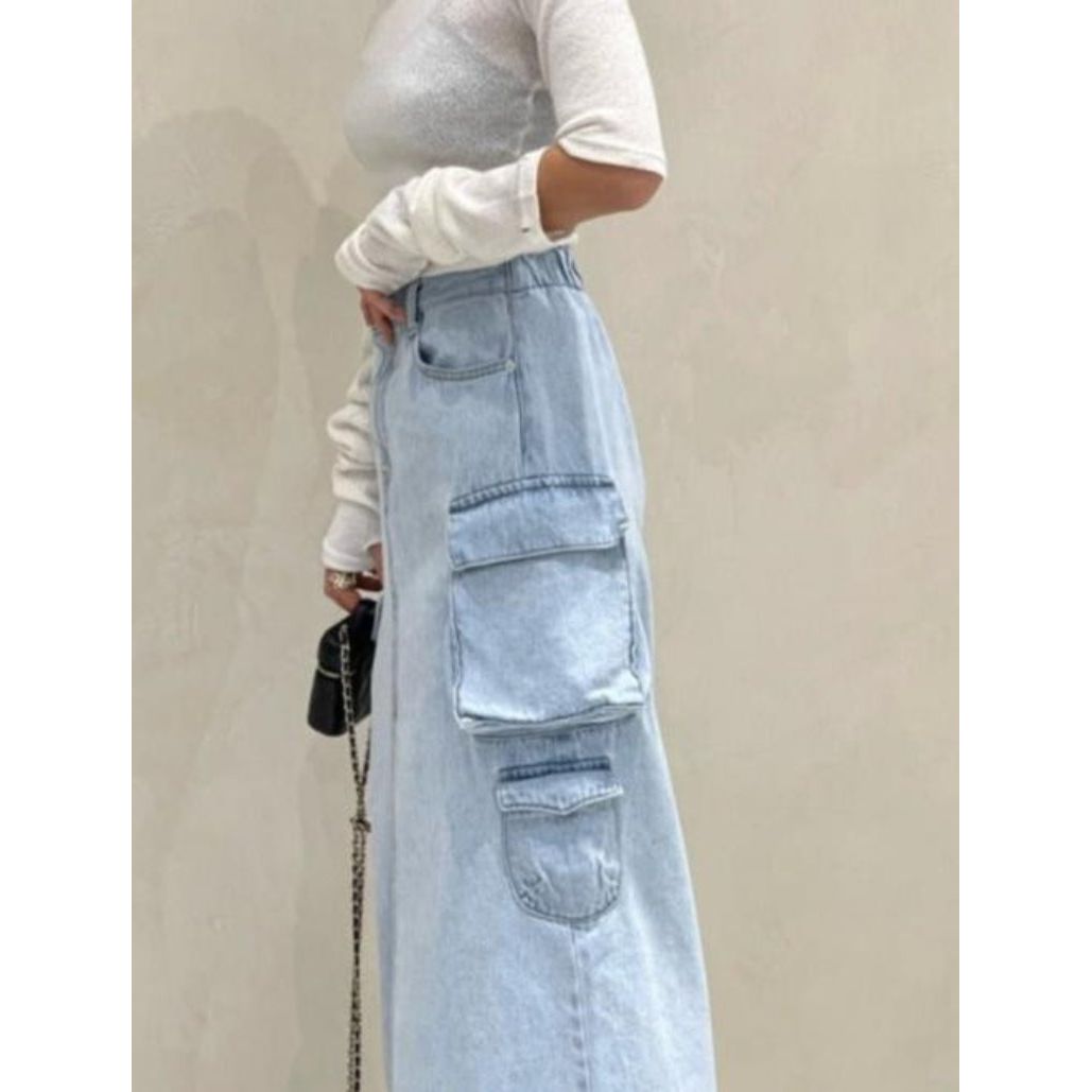 Pocket Denim Long Skirt with Unique Three-Dimensional Pockets