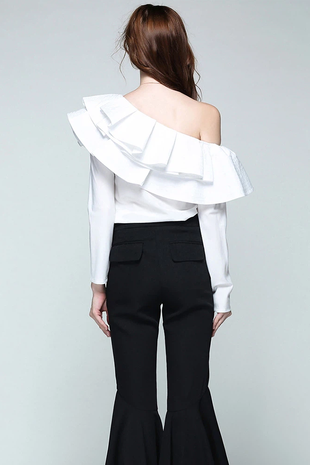 One Shoulder Ruffled Shirt in Elegant Style