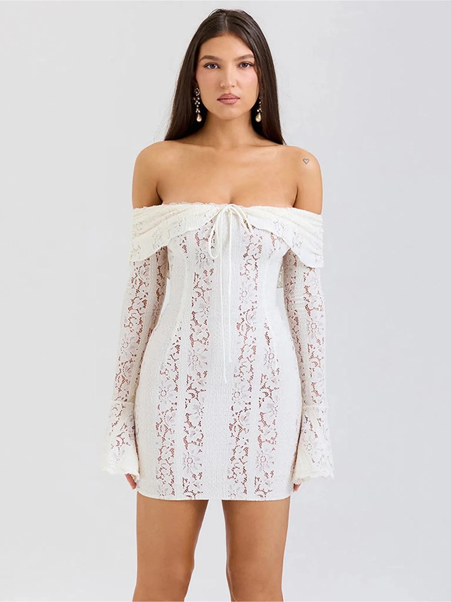 Off-Shoulder Lace Mini Dress - White Backless Bodycon