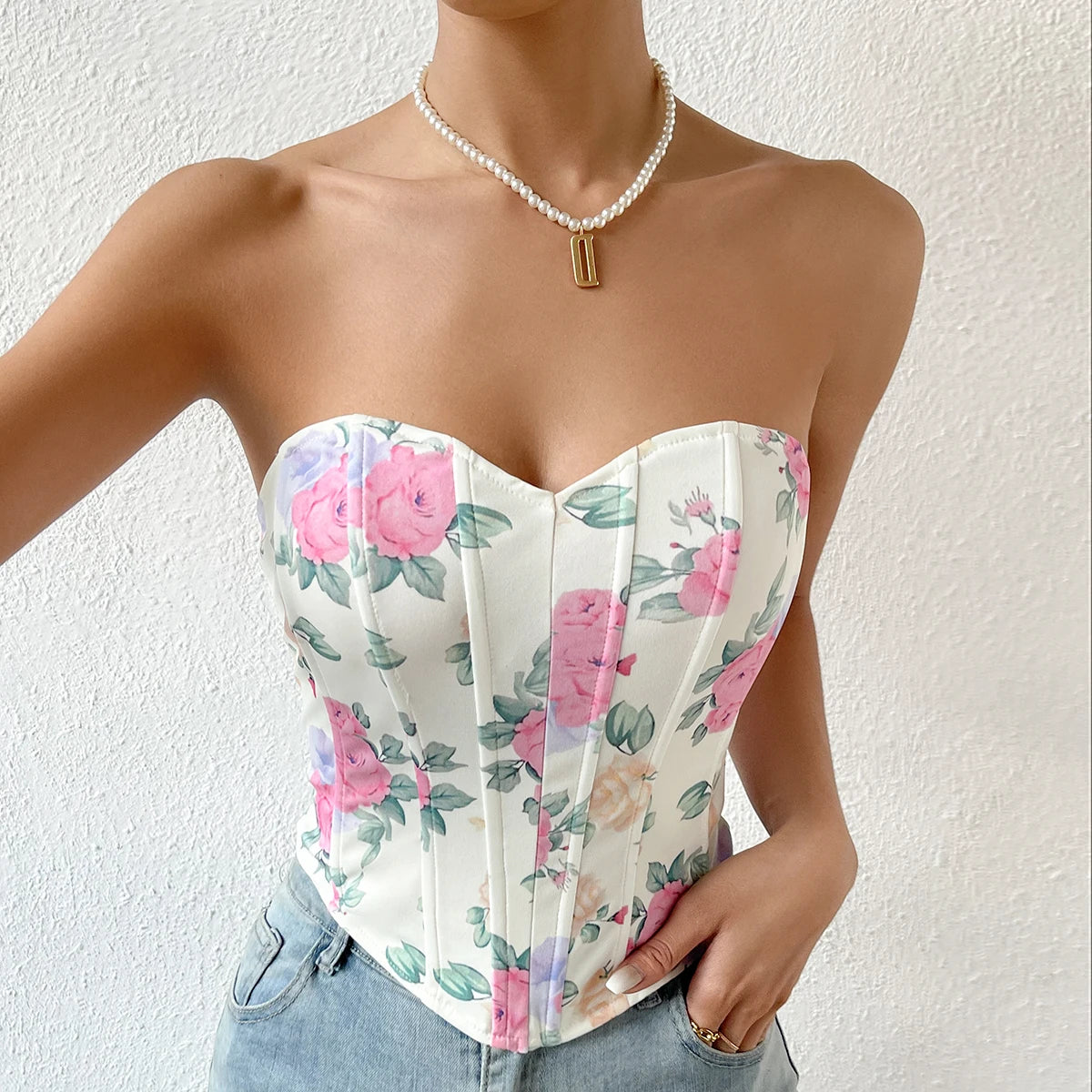 Bare Shoulder Y2K Printed Crop Top with Backless Design