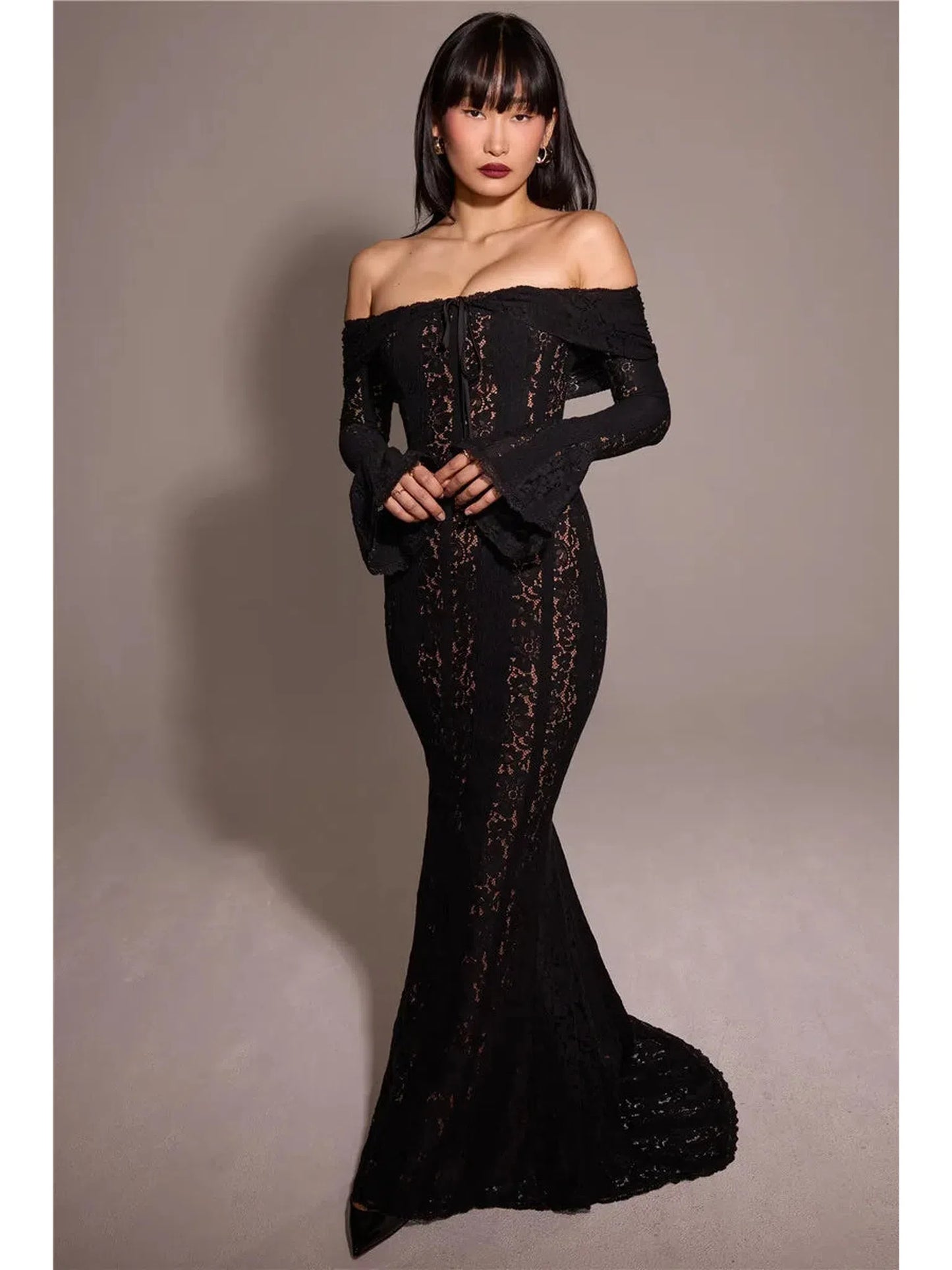 Lace Off-Shoulder Bodycon Maxi Dress for Evening Events