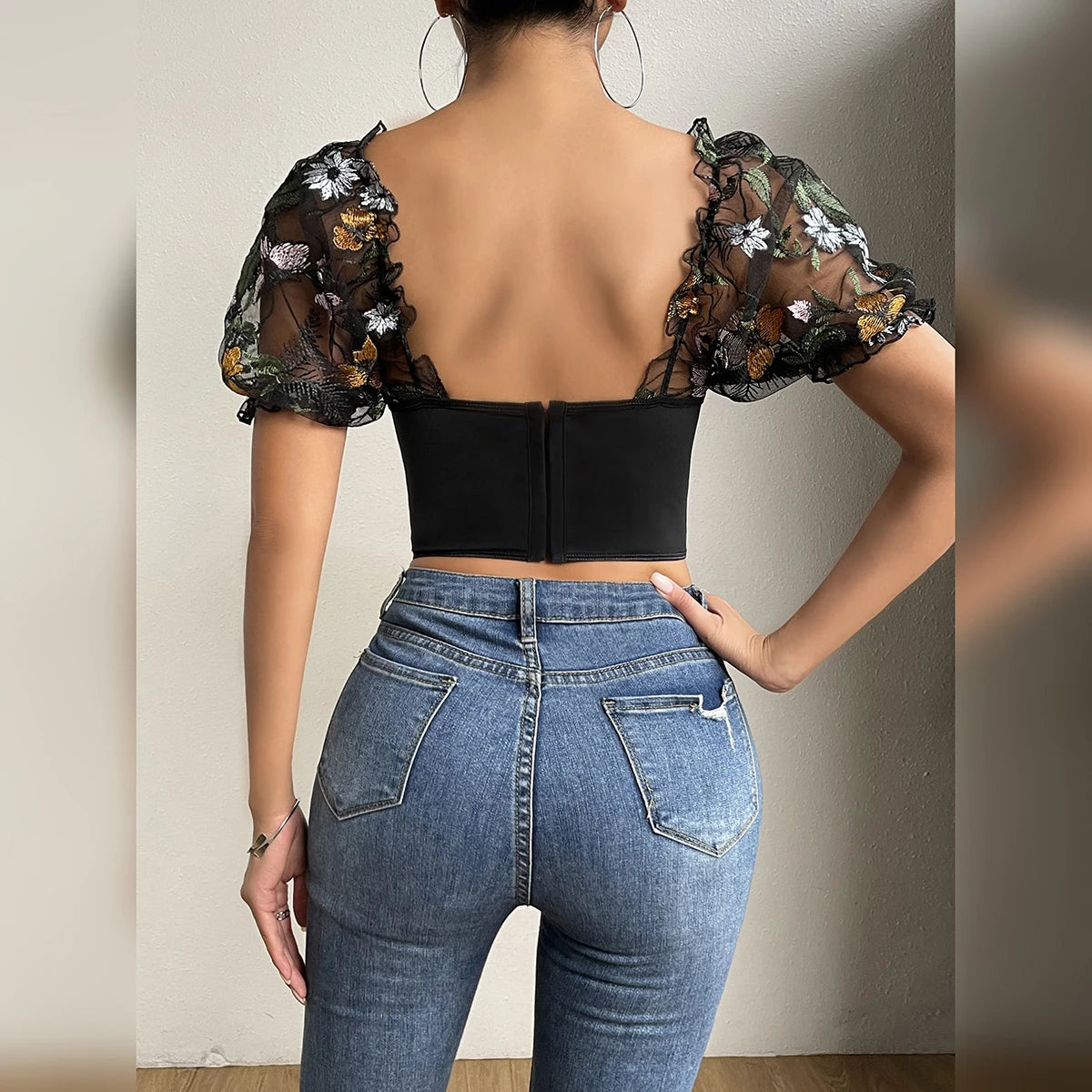 Floral Embroidery Puff Sleeve Lace Crop Top