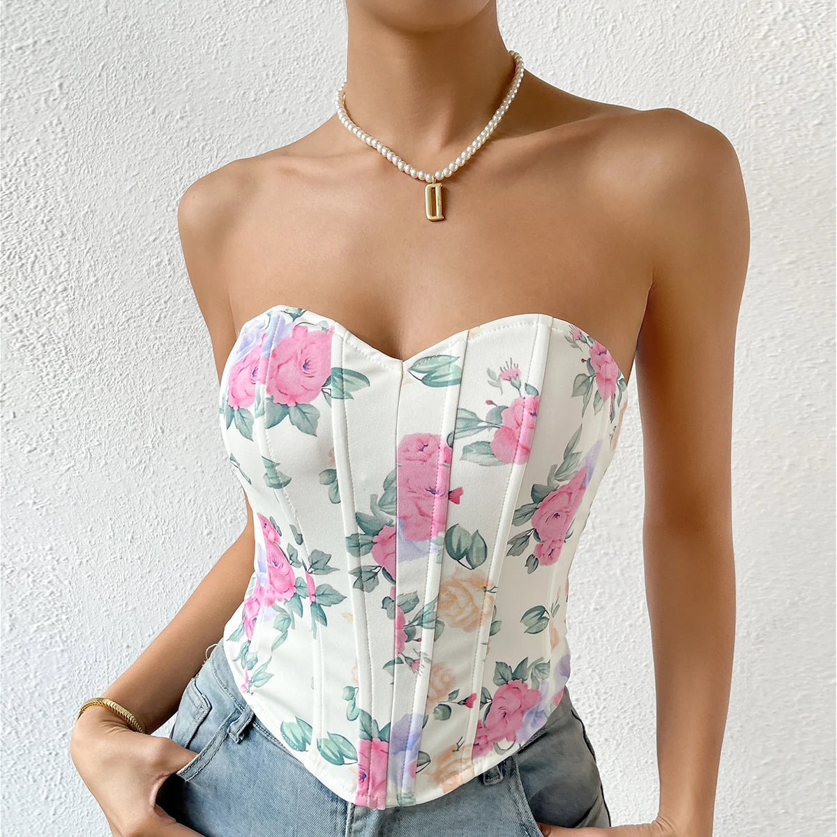 Bare Shoulder Y2K Printed Crop Top with Backless Design