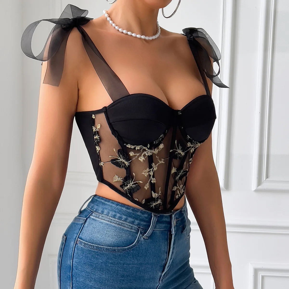 Slim-Fit Lace Butterfly Embroidery Crop Top