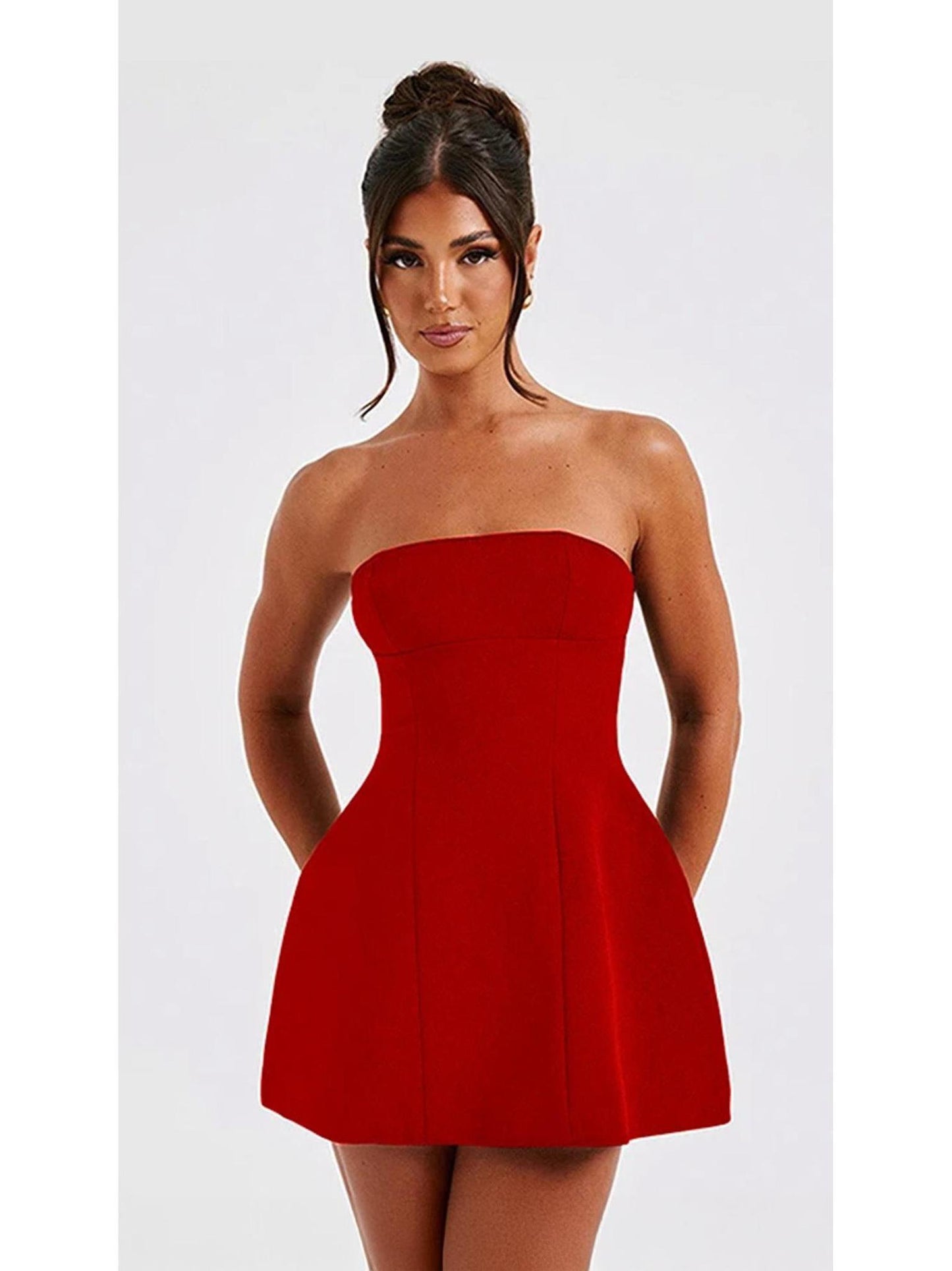 Sexy A-Line Strapless Mini Dress with Elegant Backless Design